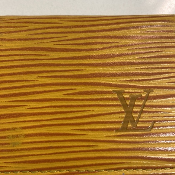 Louis Vuitton Authentic Vintage Yellow Purple Epi 6-Key Holder - Picture 2 of 15